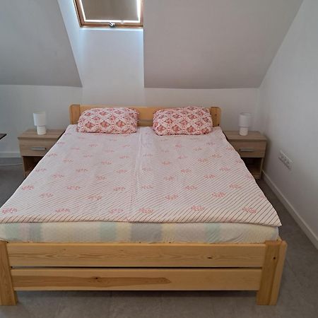 Atkacs Home Győr Buitenkant foto