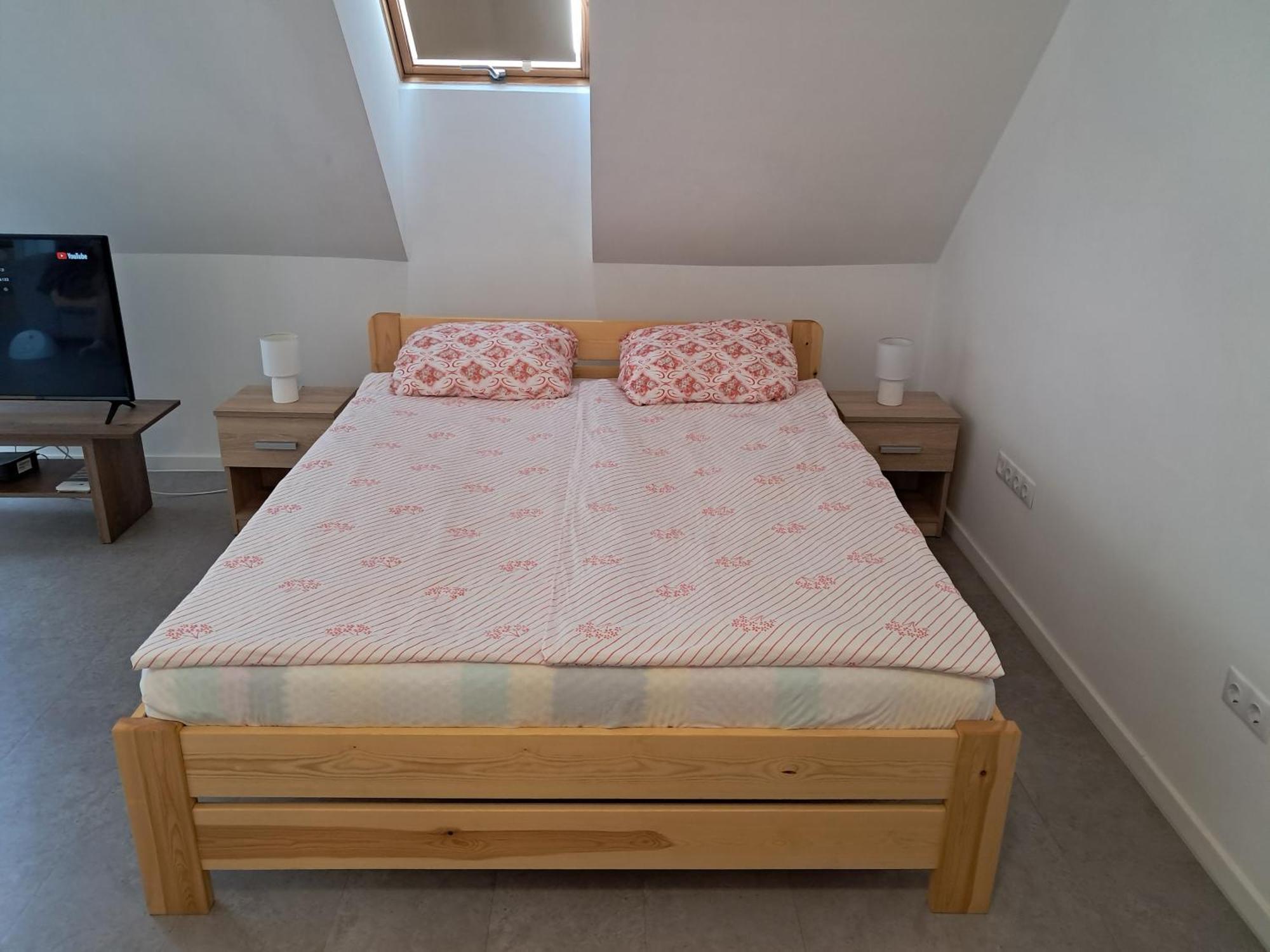 Atkacs Home Győr Buitenkant foto